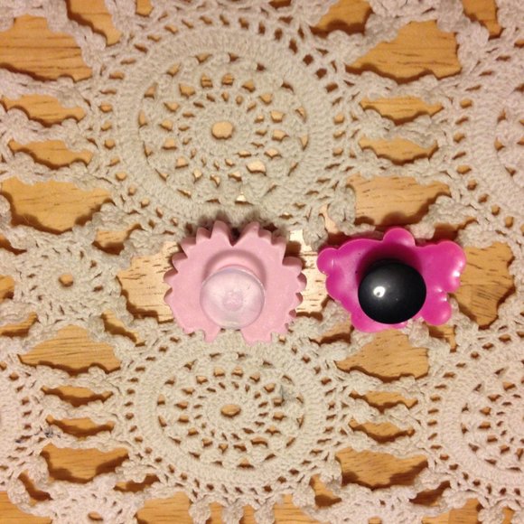 Jibbitz - Irreverent shoe charms - flower and message - Picture 3 of 3